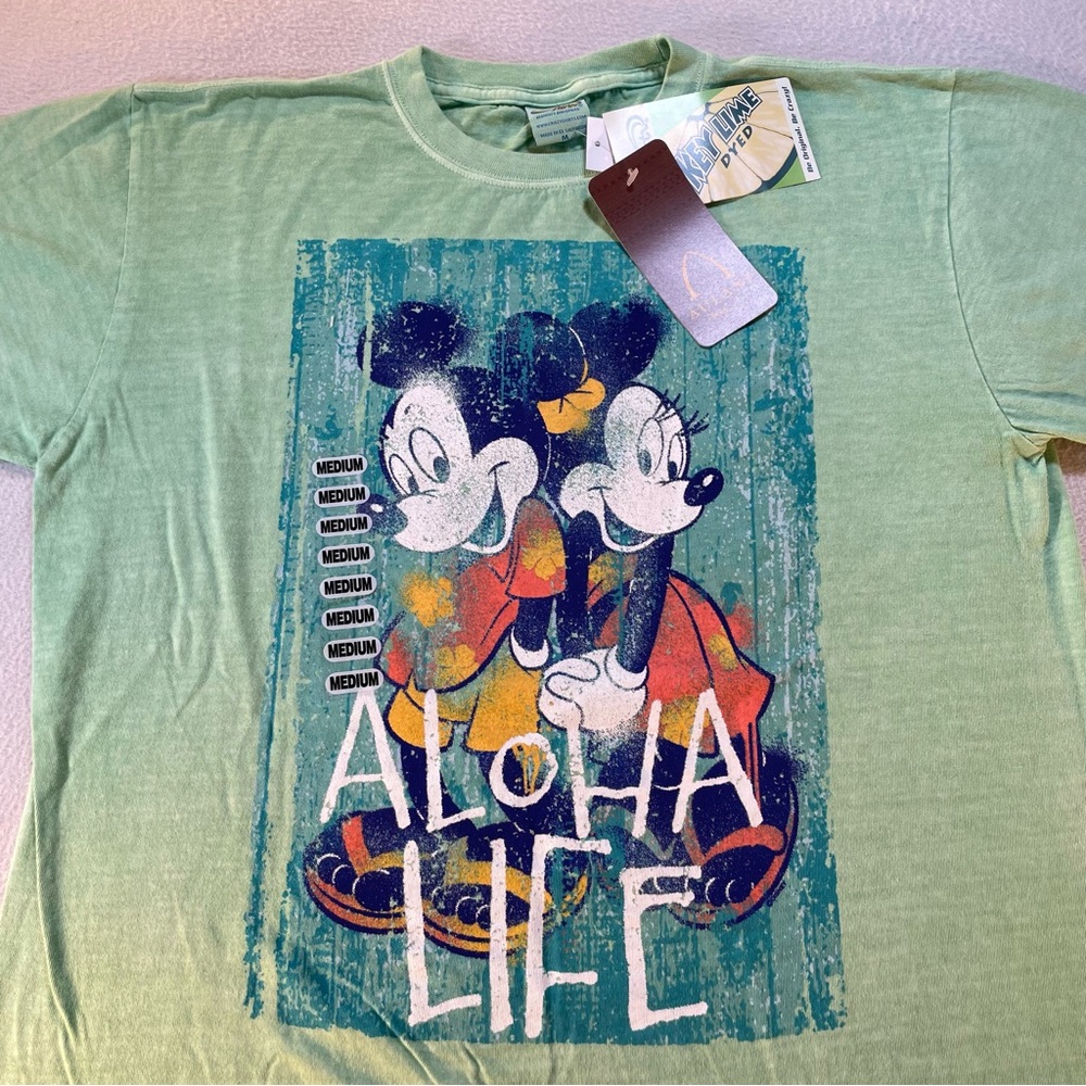 Crazy Shirts Disney Aulani Resort T Shirt Size Medium NWT!